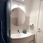 Archway Nine Apartment