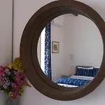 Apartment Archway Nine *