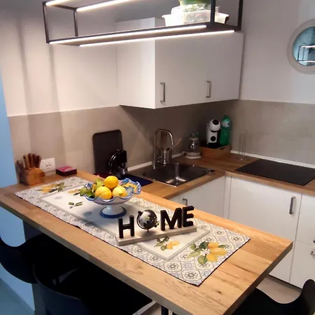 Archway Nine Sorrento