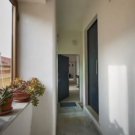 Archway Nine Sorrento